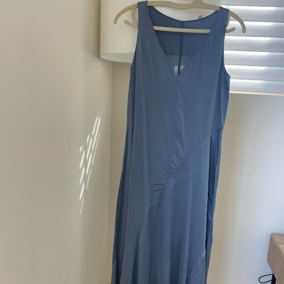 Vince Women Double V-Neck Asymmetric Seamed Slip silk Dress Blue Size XS - Picture 2 of 4